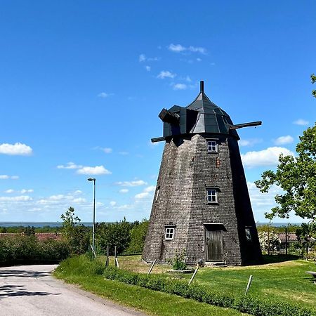 Färjestaden Unikt Boende I En Oelaendsk Kvarnヴィラ エクステリア 写真
